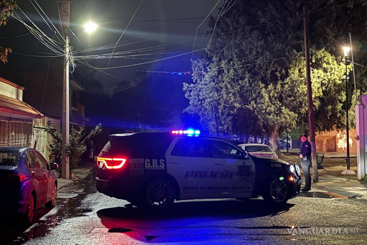 $!La unidad del Servicio Médico Forense acudio para el traslado del cuerpo.