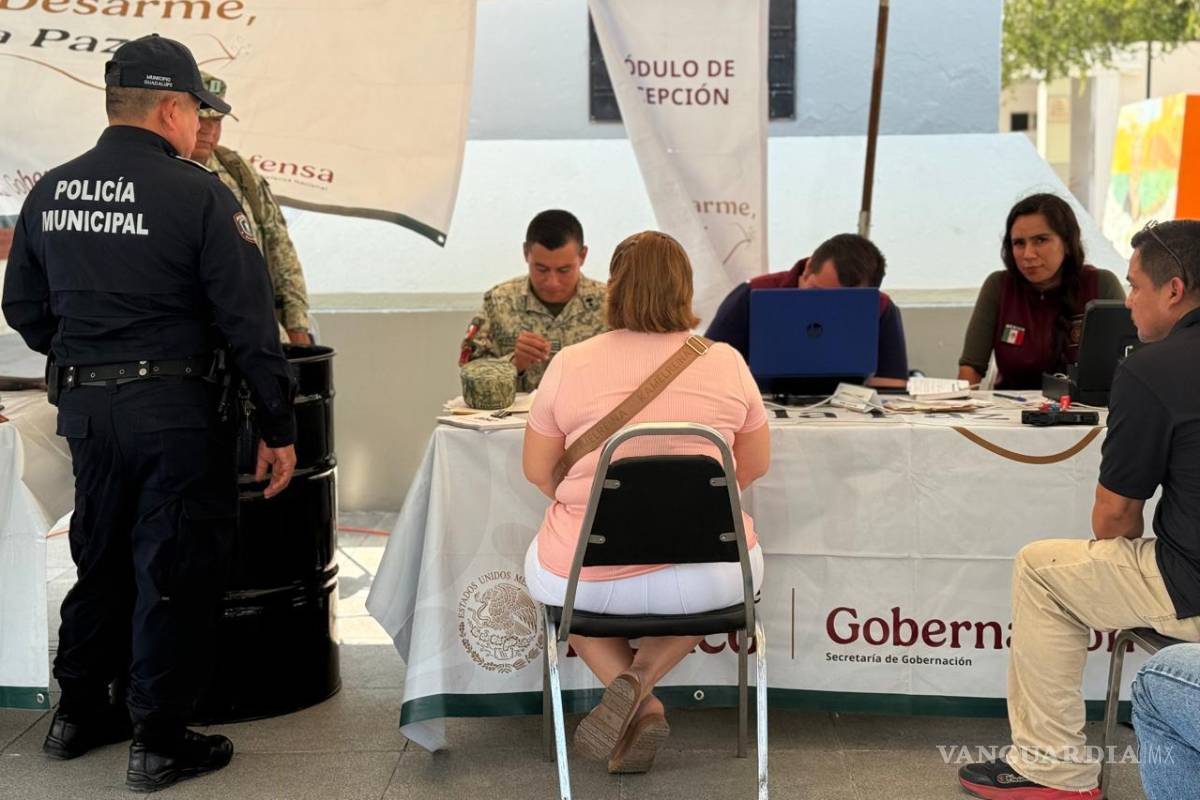 Participan en canje de armas con el programa ‘Sí al desarme, sí a la paz’, en Nuevo León