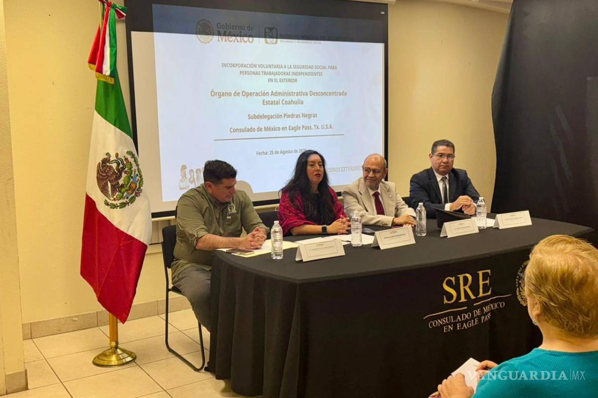 $!La cónsul de México en Eagle Pass, Vivian Juárez Mondragón, recibió a la comitiva del IMSS Coahuila.