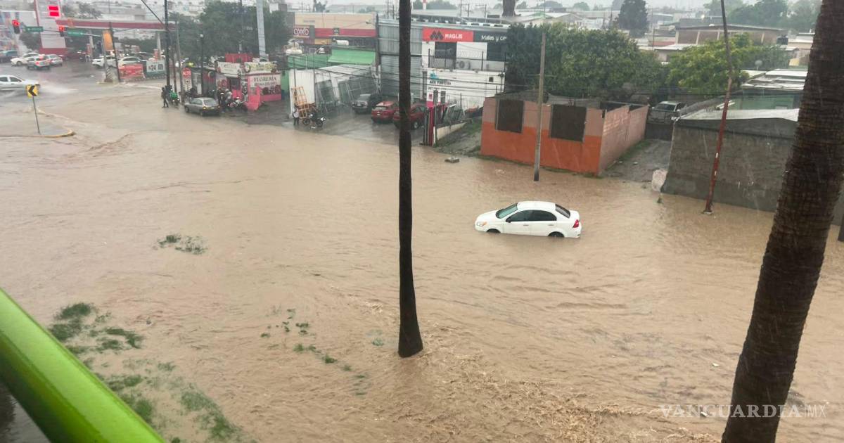 Lluvias dejan saldo blanco en Saltillo; registran inundaciones, vehículos varados y afectaciones menores
