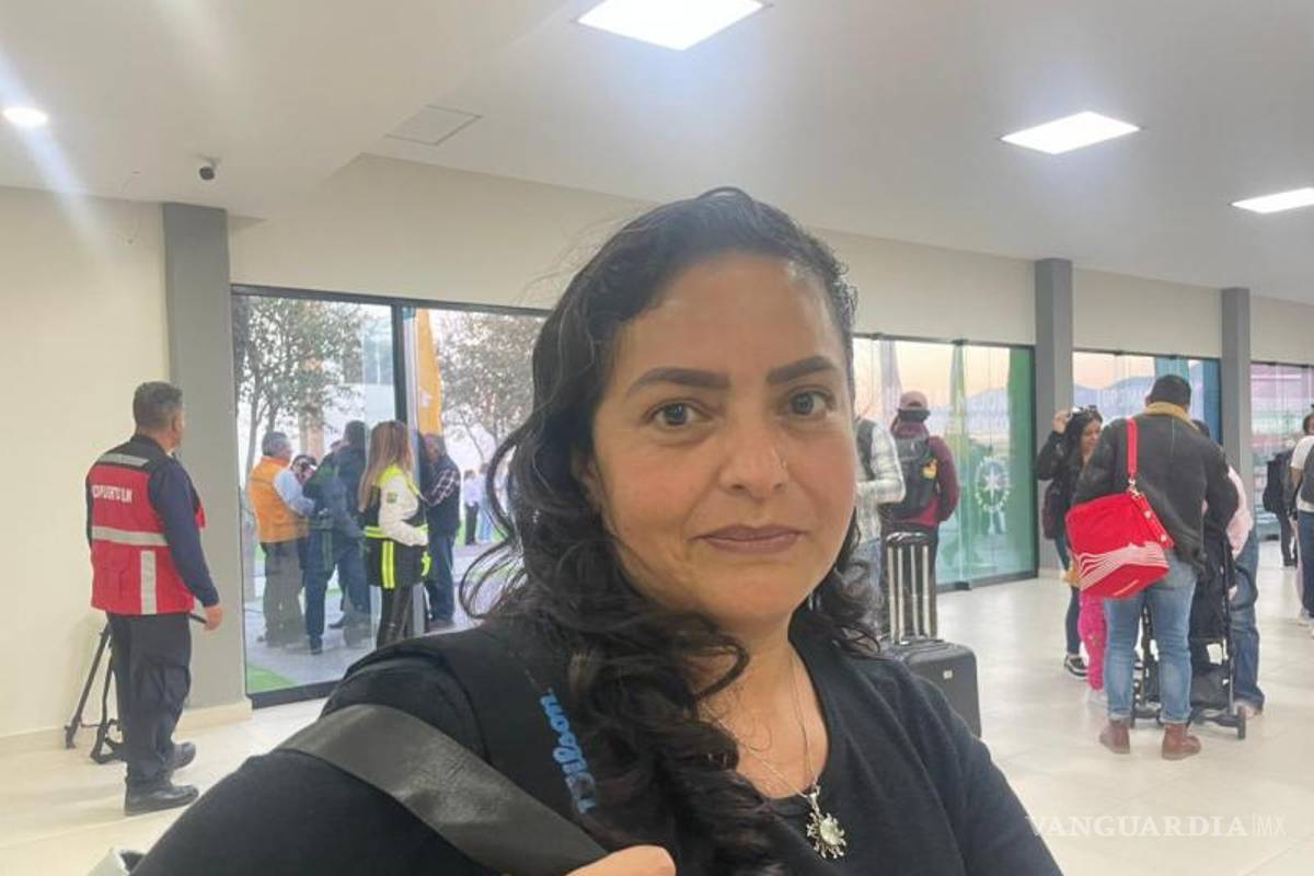 $!Irma, visitante de Saltillo por primera vez, destacó la eficiencia del Mexibús desde el AIFA hacia la ciudad.