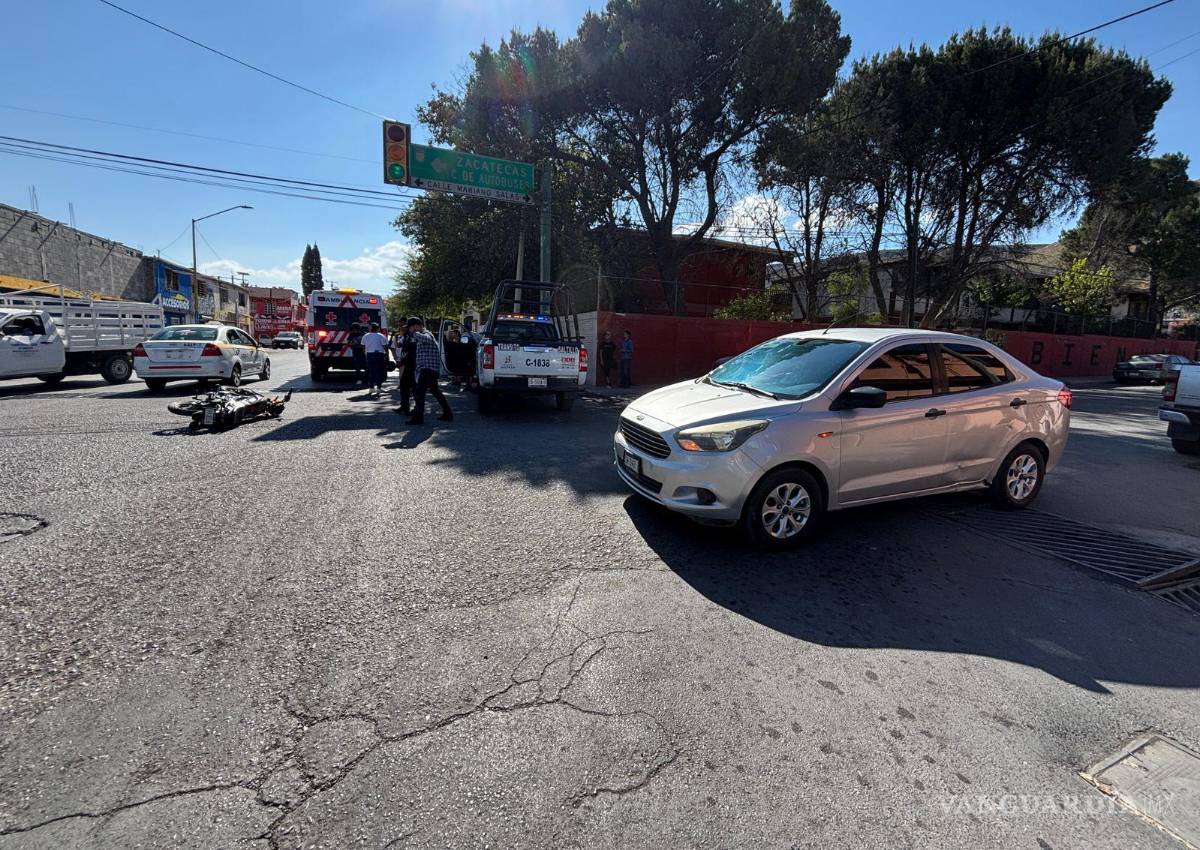 Accidente de moto deja a una menor lesionada, en Saltillo
