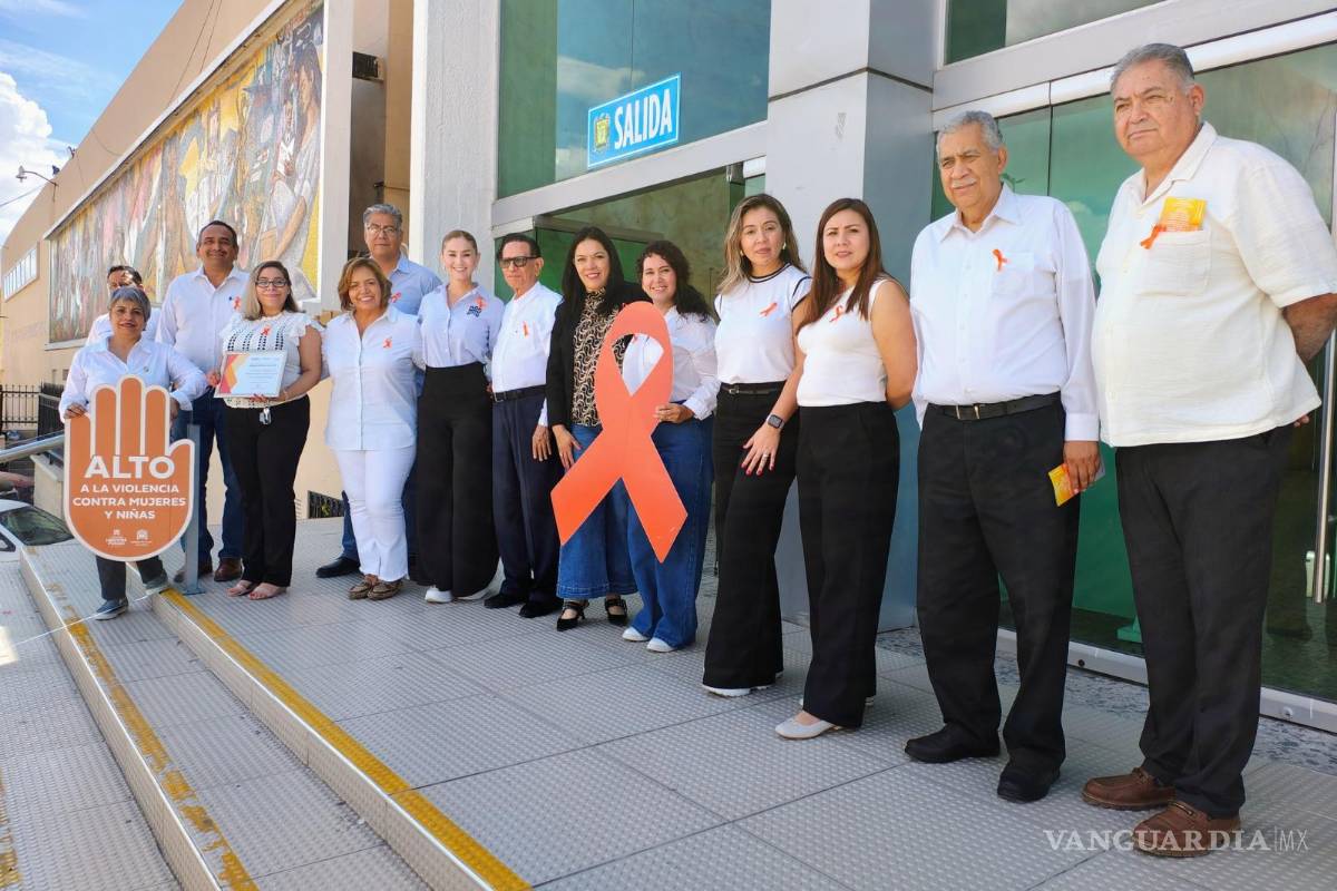 $!Listones y mensajes preventivos se distribuyeron durante la jornada del Día Naranja.