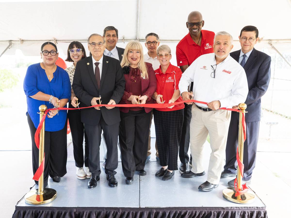 $!Funcionarios de Laredo y Nuevo Laredo refuerzan su compromiso ambiental junto a Arca Continental para preservar el ecosistema compartido del Río Bravo. FOTO: CORTESÍA