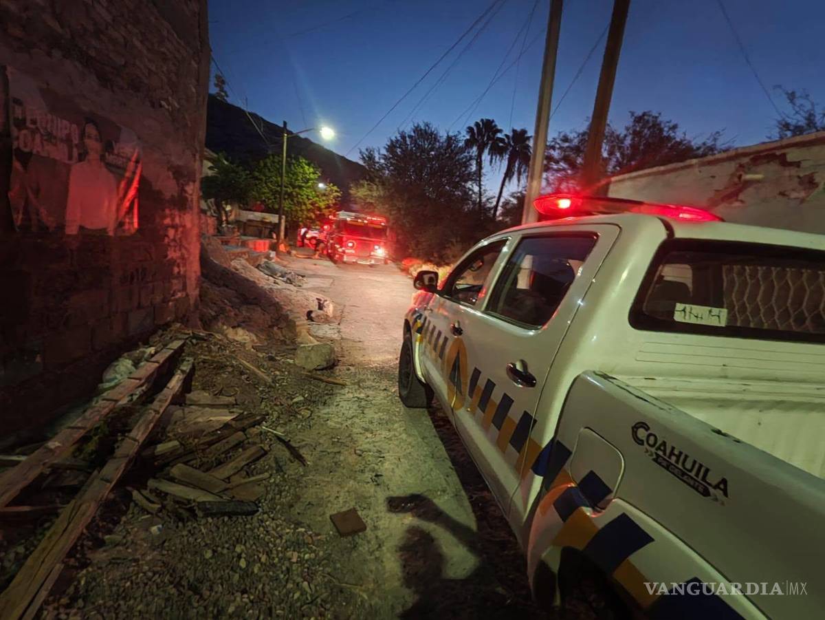 $!Protección Civil, Bomberos, Cruz Roja y Policía Municipal acudieron al lugar para atender la emergencia.