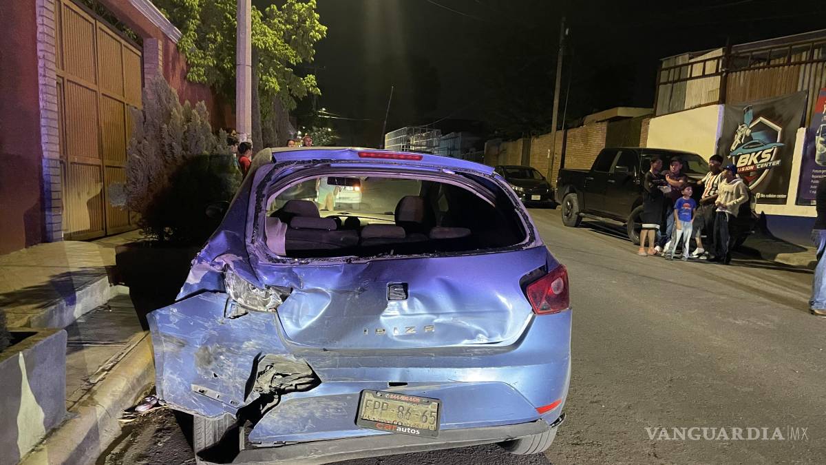 Saltillo: Provoca choque múltiple y vuelca en la Vista Hermosa