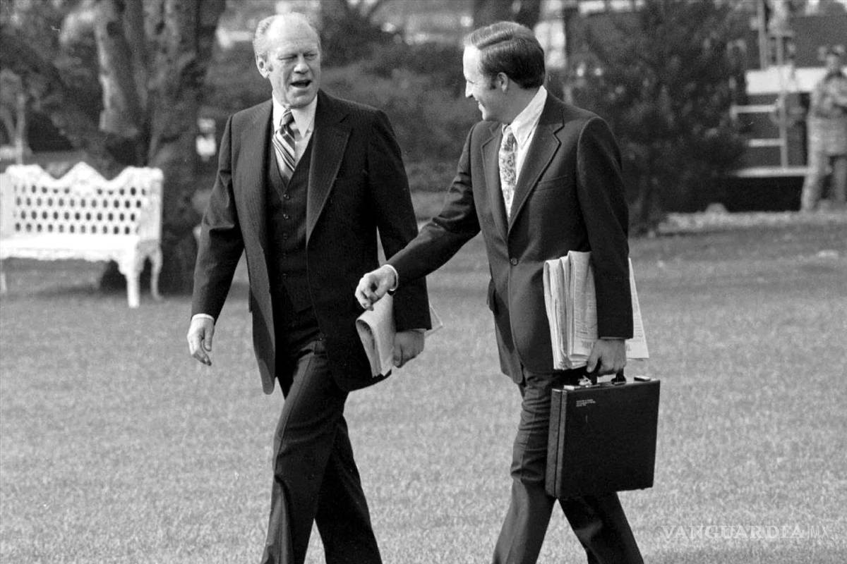 $!El presidente Gerald Ford y el jefe de gabinete de la Casa Blanca, Dick Cheney, Washington, DC, 7 de noviembre de 1975.