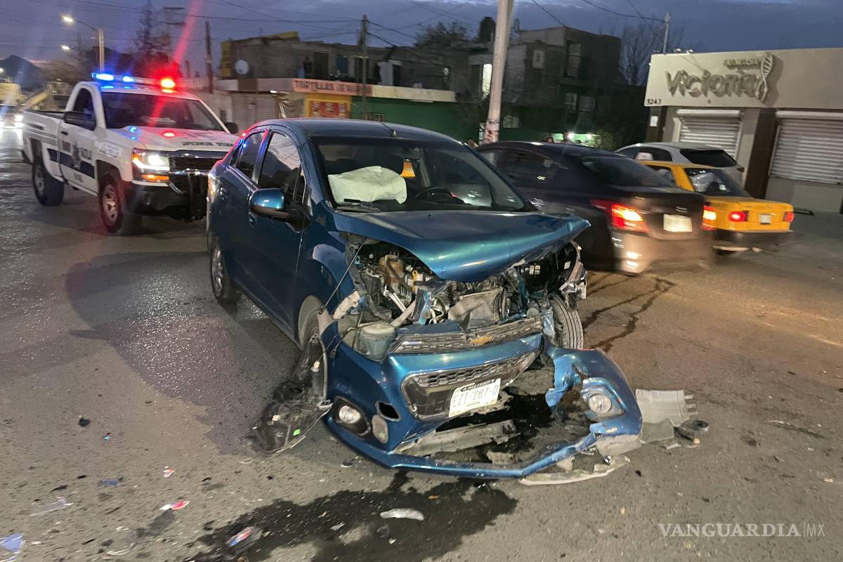 Ebrio provoca accidente múltiple, en Saltillo