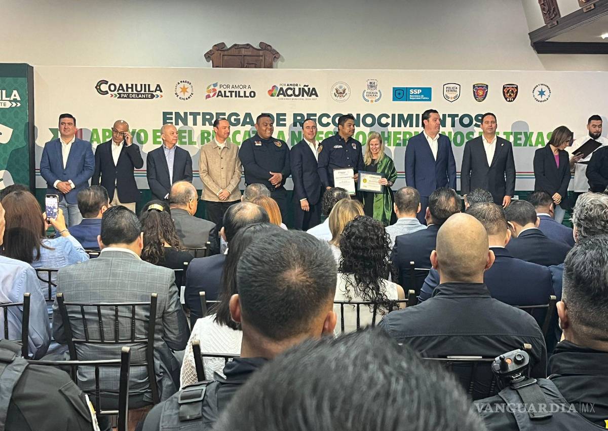 Reconocen en Coahuila a rescatistas que apoyaron en emergencia en Texas