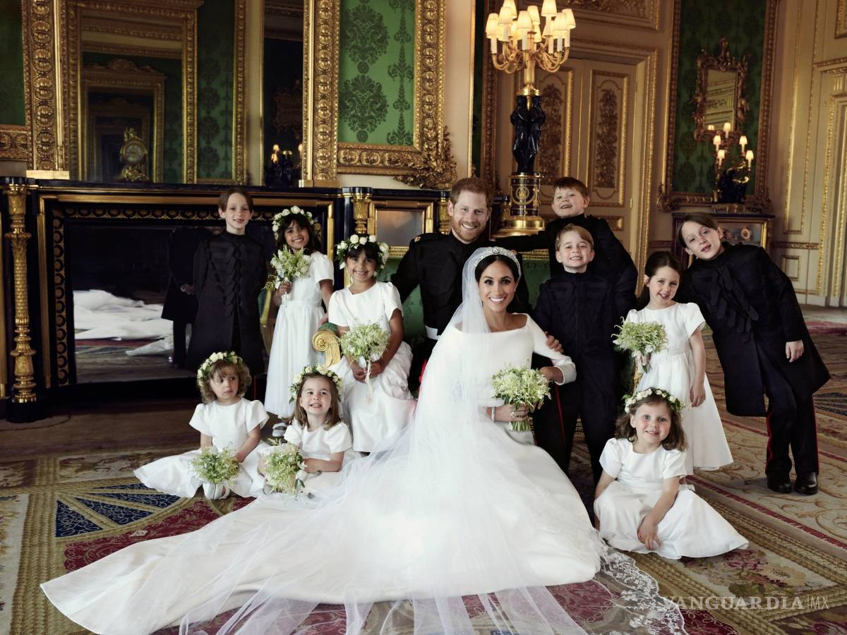$!Duques de Sussex publican tres fotografías oficiales de su boda