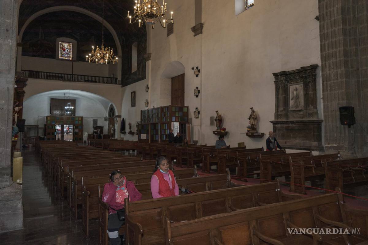 $!En la fachada de la Iglesia de Jesús Nazareno hay un letrero que dice: “en este templo descansan los restos del conquistador, Hernán Cortés, muerto en 1547”.