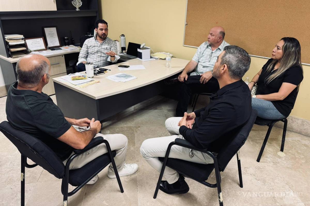 Emiten alerta: detectan en Torreón documentos falsos con logos oficiales