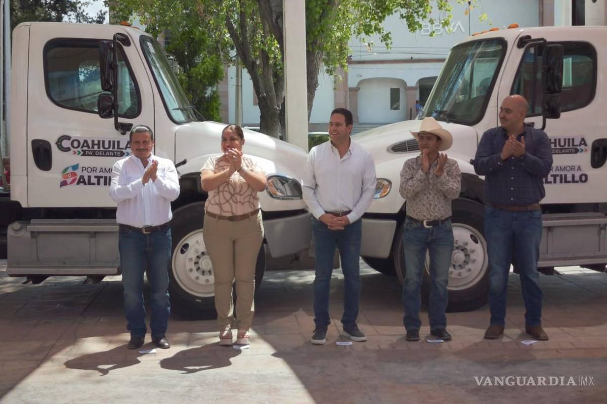 Saltillo dona camiones recolectores de basura a Juárez y Candela