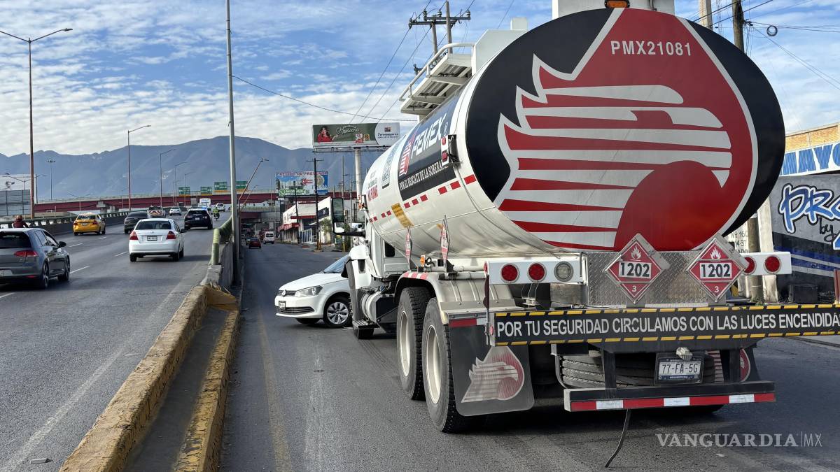 Saltillo: Pipero no ve coche y se lo lleva