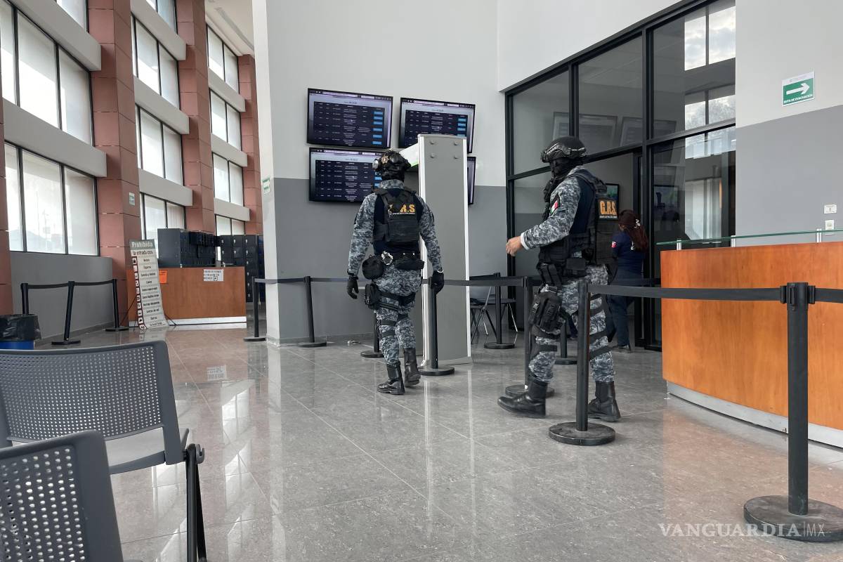 Realizan operativo para trasladar a secuestradores, en Saltillo