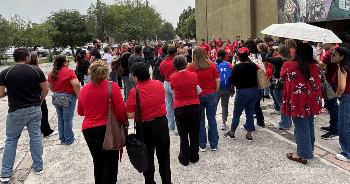 Instalan mesa permanente de trabajo tras movilización de maestros en Saltillo; convocan a un nuevo paro para el miércoles