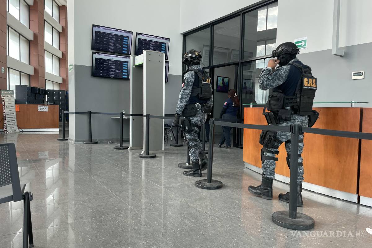 Realizan operativo para trasladar a secuestradores, en Saltillo