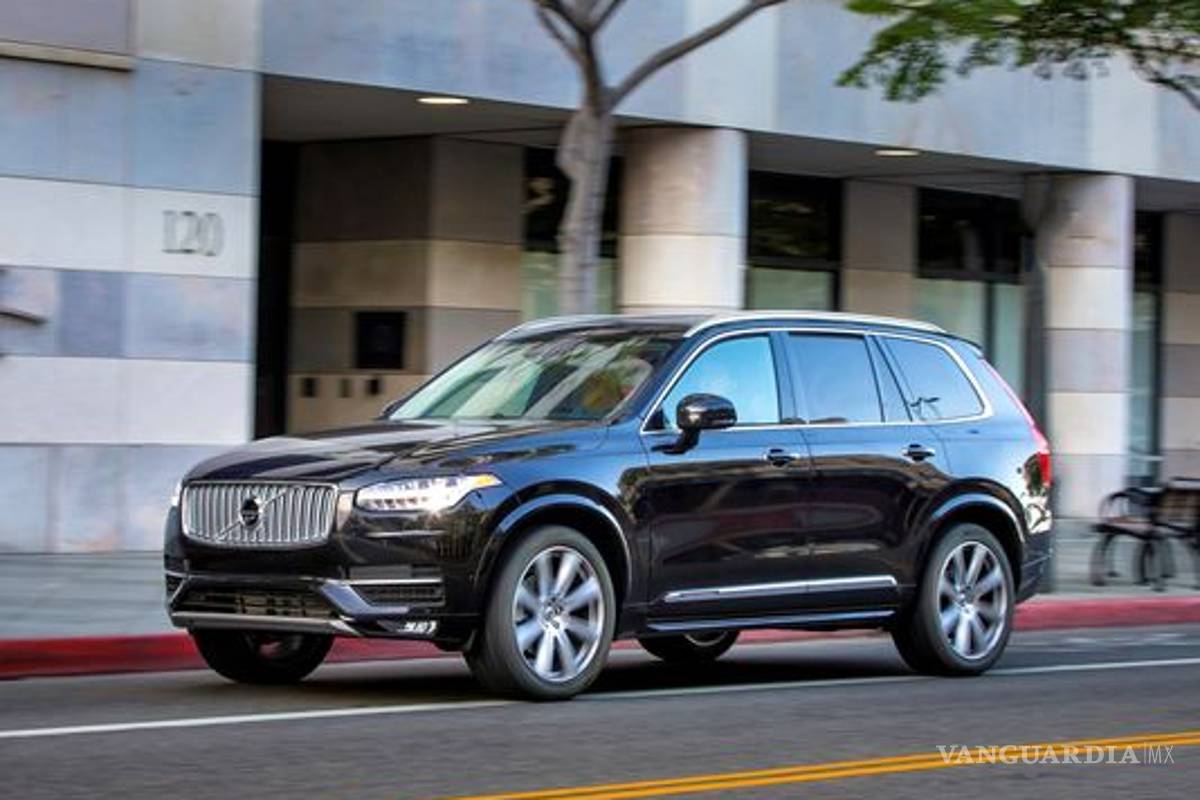 $!Honda Civic y la Volvo XC90 ganan como el auto y camioneta del año