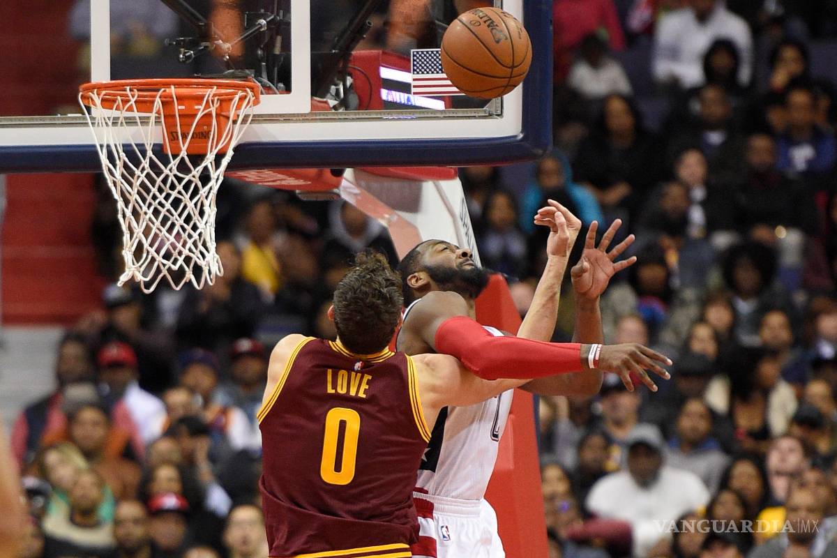 LeBron y los Cavaliers triunfan tras visitar la Casa Blanca