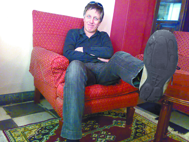 Xavier Velasco: ‘Escribo para saber en qué terminarán mis historias’