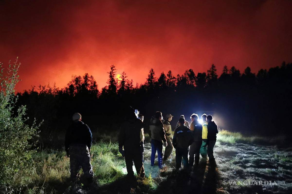 Incendios forestales en Siberia obligan evacuaciones en aldeas