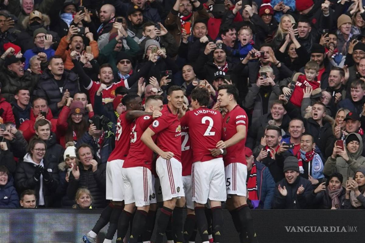 Jugadores del Manchester United no serán obligados a regresar