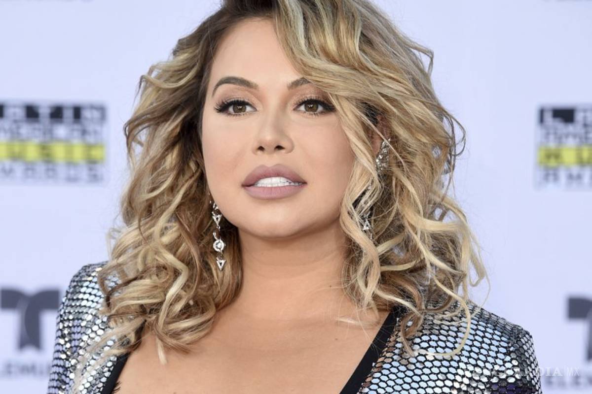Chiquis Rivera queda en ridículo al usar playback