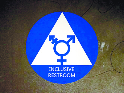 Juez federal de Texas bloquea ley de Obama sobre los baños transgénero en los colegios