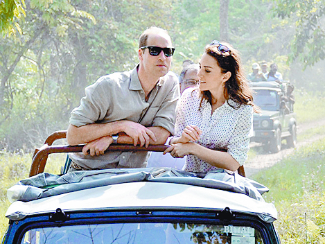Los duques de Cambridge salen de safari por la India