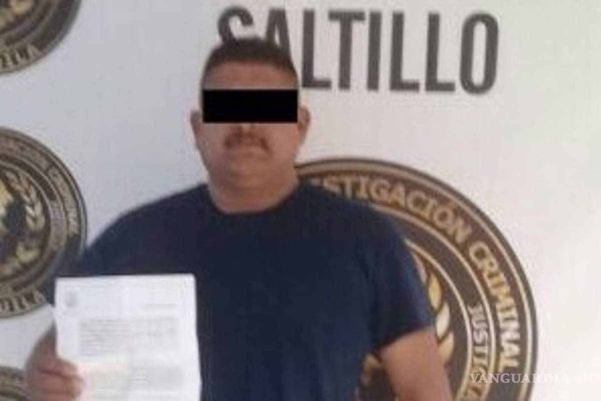 Inicia audiencia de ex policía de Arteaga por homicidio