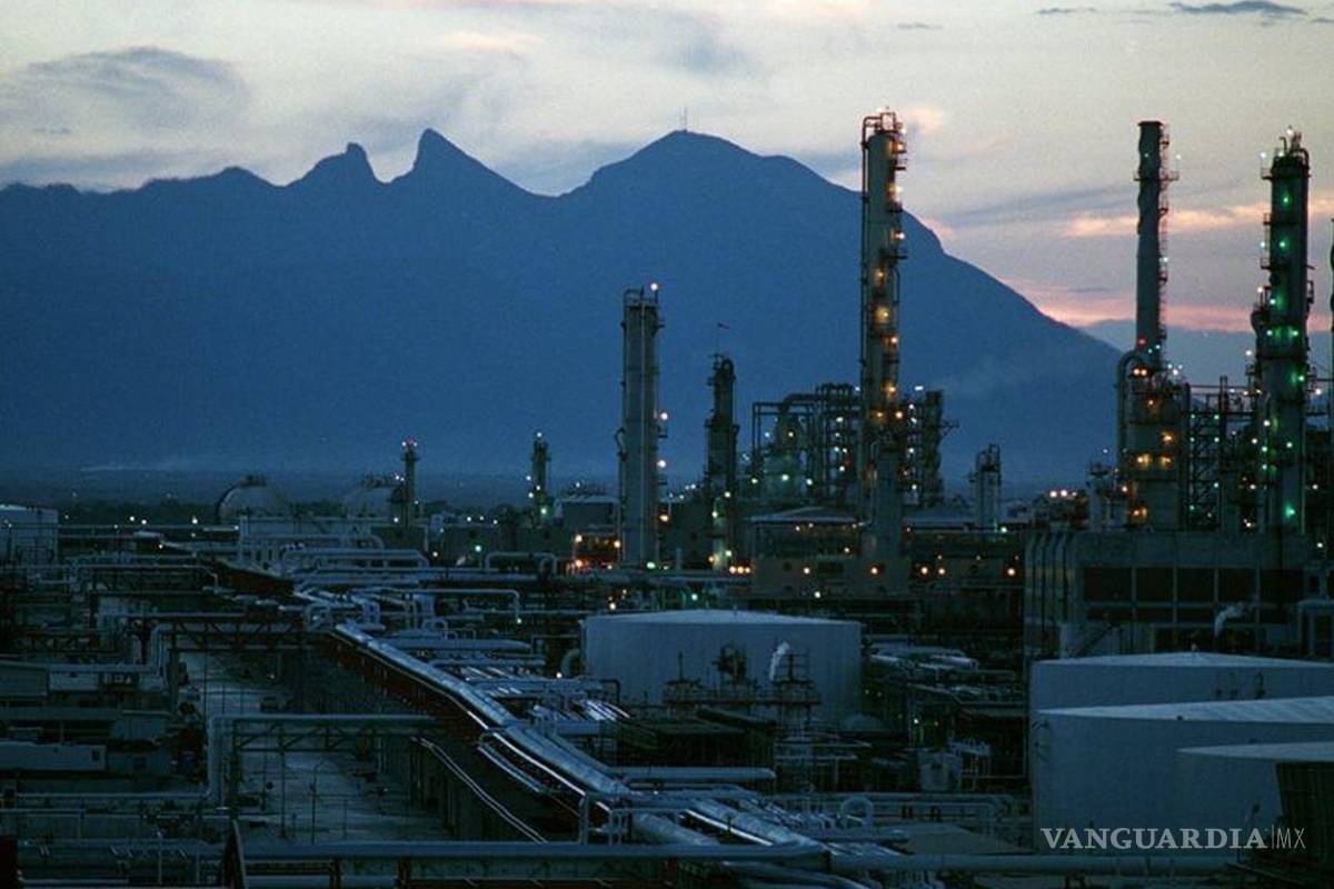Gobierno de Nuevo León clausura refinería de Cadereyta, personal de PEMEX ‘se negó a colaborar’