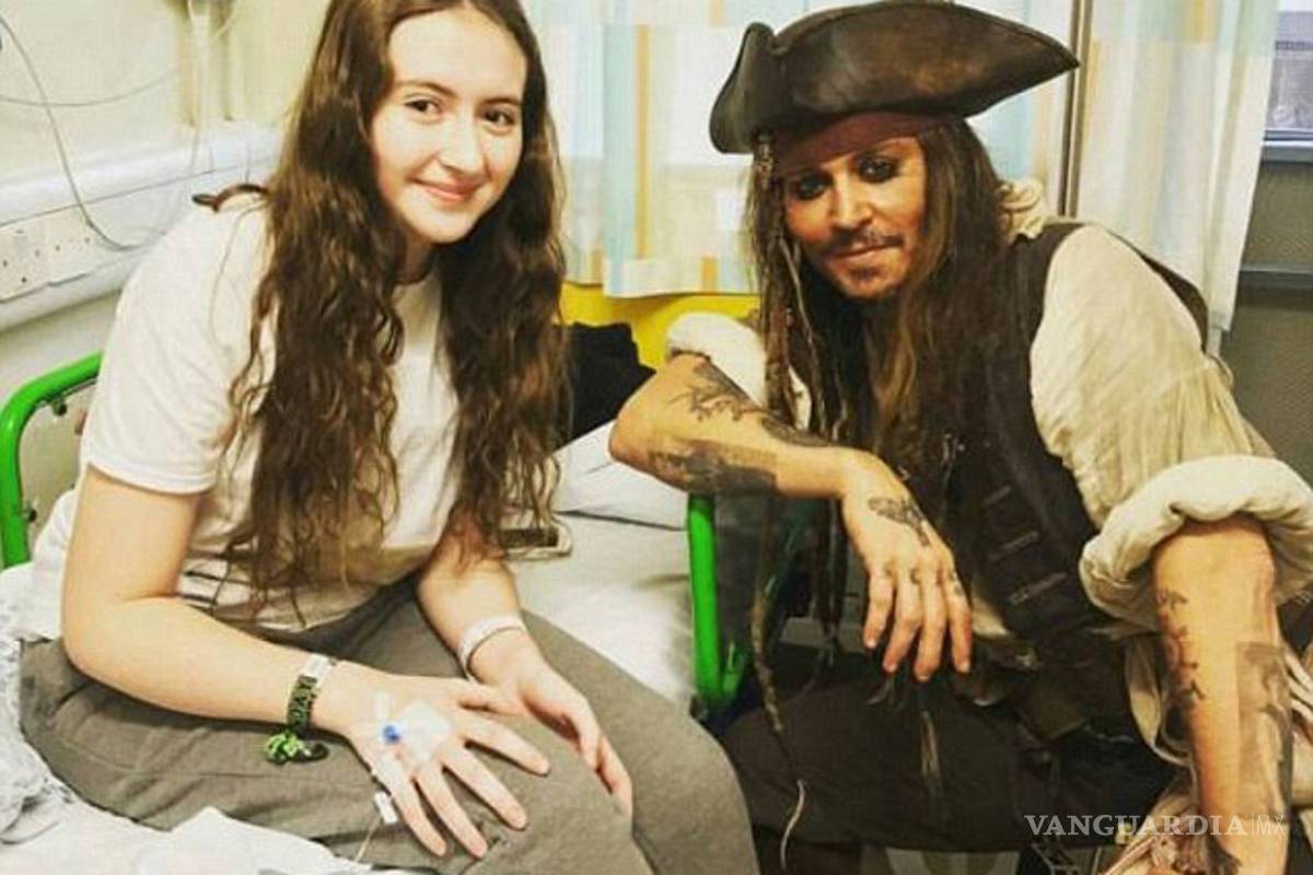 $!'Jack Sparrow' visitó un hospital infantil
