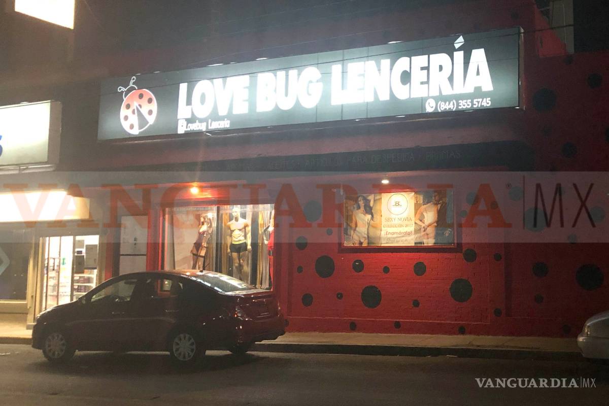 Previo a San Valentín, ladrones atracan sex shop en Saltillo