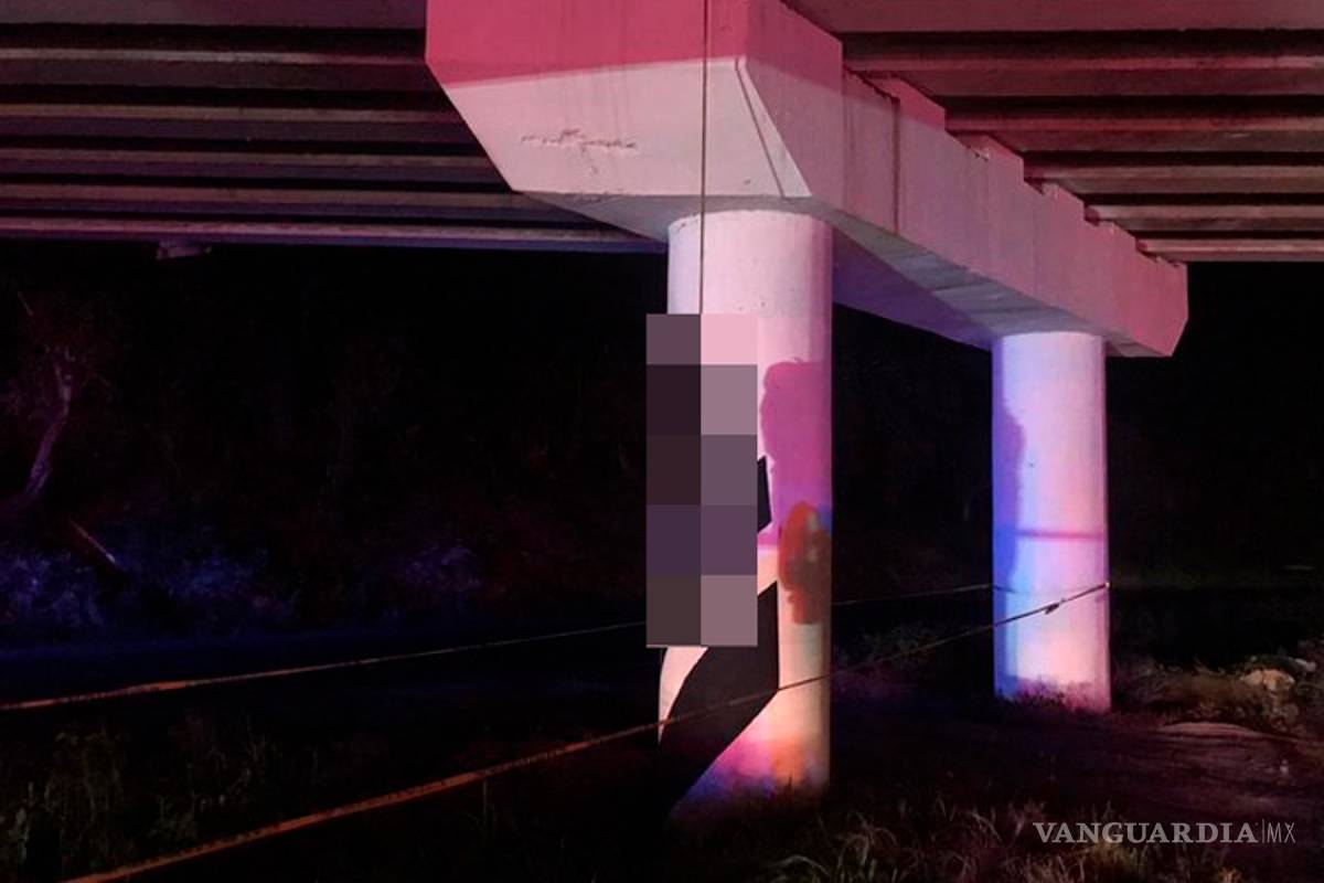 Torturan y cuelgan a hombre de un puente en autopista de Veracruz