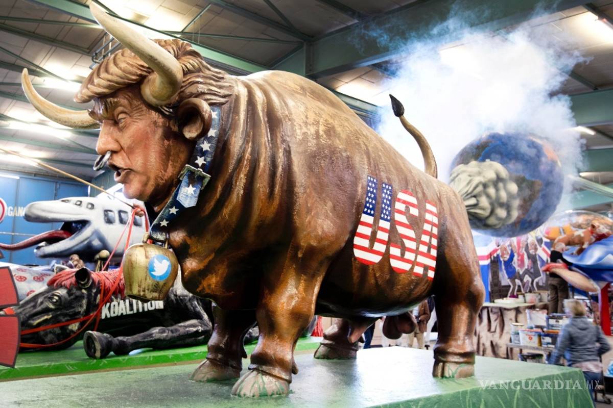 Carnaval en Alemania se burla de Trump