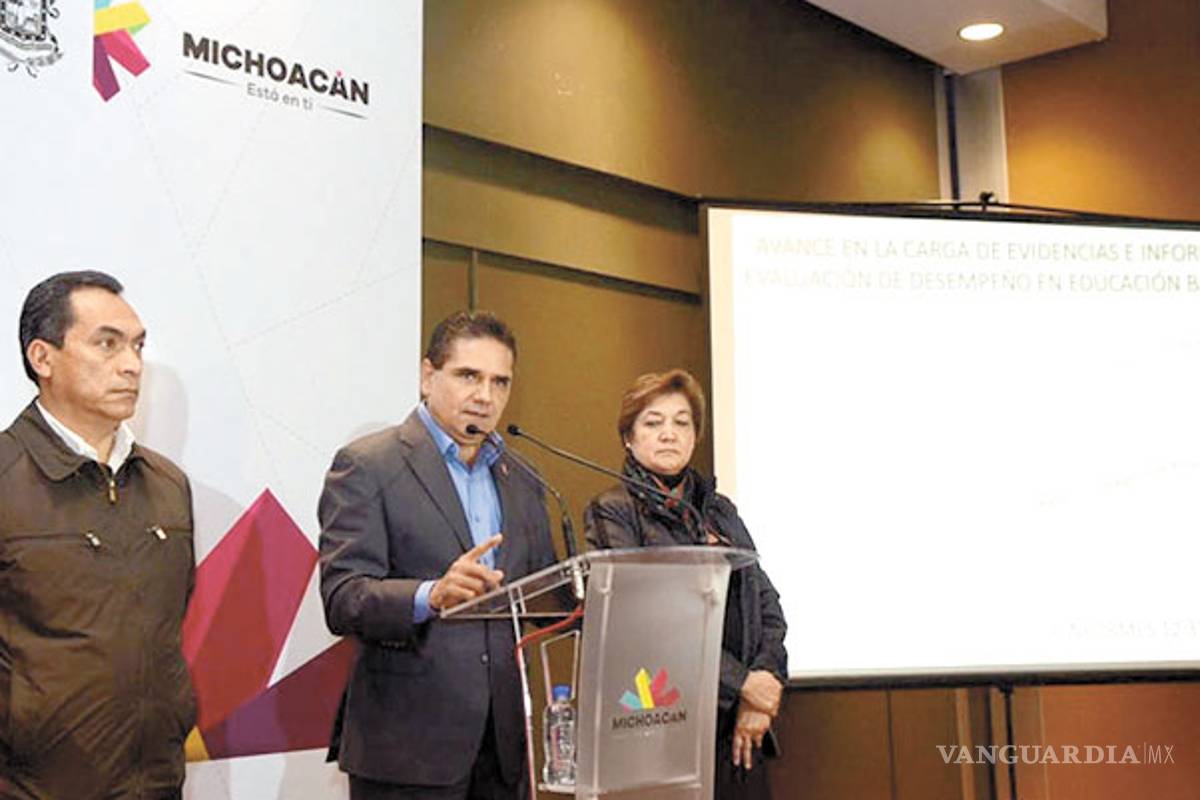 Aureoles se deslinda de órdenes de aprehensión contra normalistas y maestros