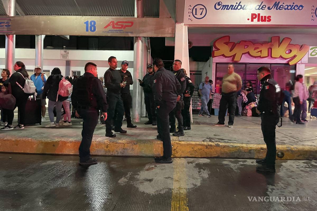 Riña en la Central de Autobuses de Saltillo deja daños a vivienda y un herido