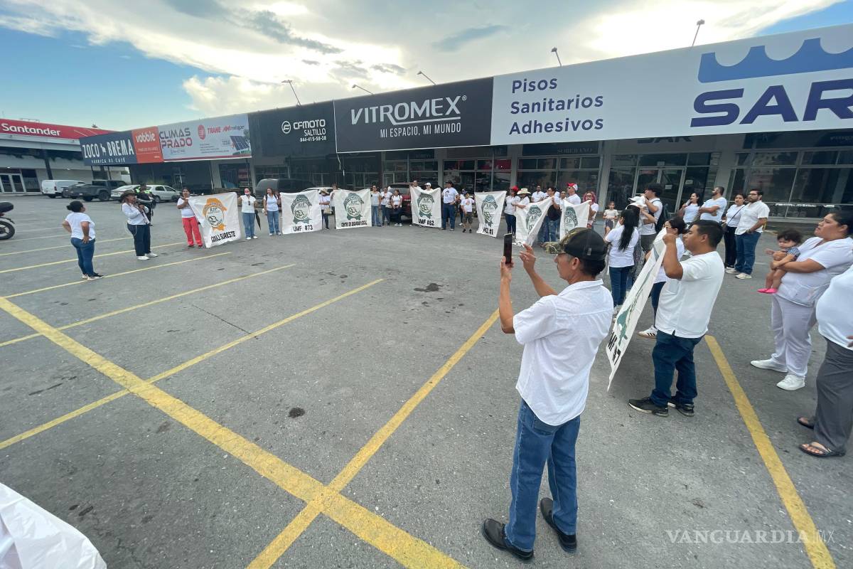 Coahuila: ‘Nos estamos quedando sin especialistas’; empleados del IMSS piden jubilación digna