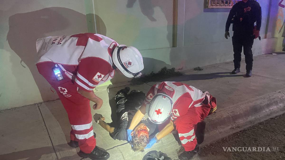 Golpea a presunto ladrón de panadería, en Saltillo