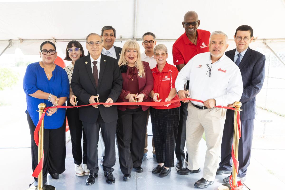 $!Funcionarios de Laredo y Nuevo Laredo refuerzan su compromiso ambiental junto a Arca Continental para preservar el ecosistema compartido del Río Bravo. FOTO: CORTESÍA