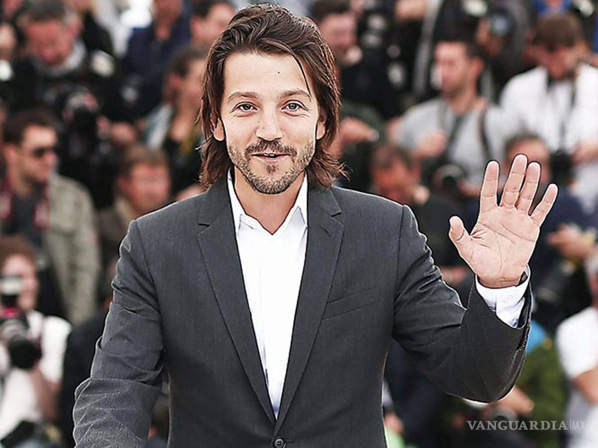 $!El cineasta mexicano Diego Luna, como todo un ‘Señor Juez’