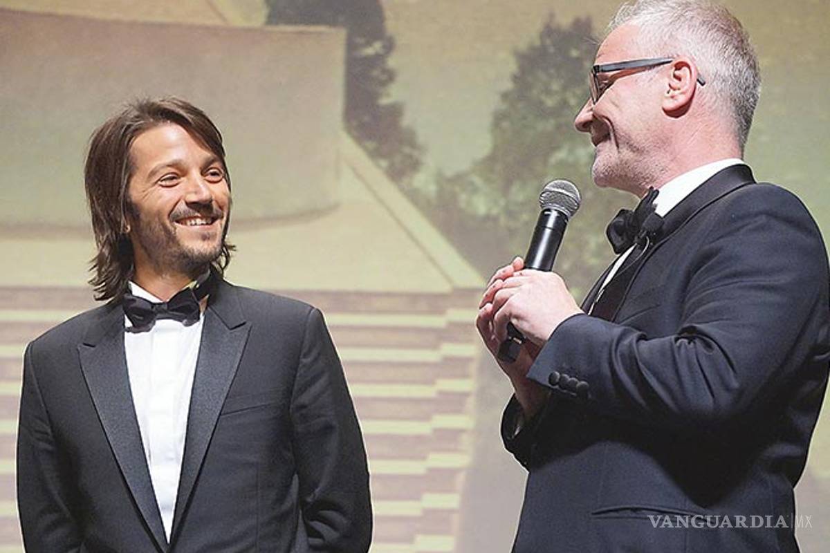 El cineasta mexicano Diego Luna, como todo un ‘Señor Juez’