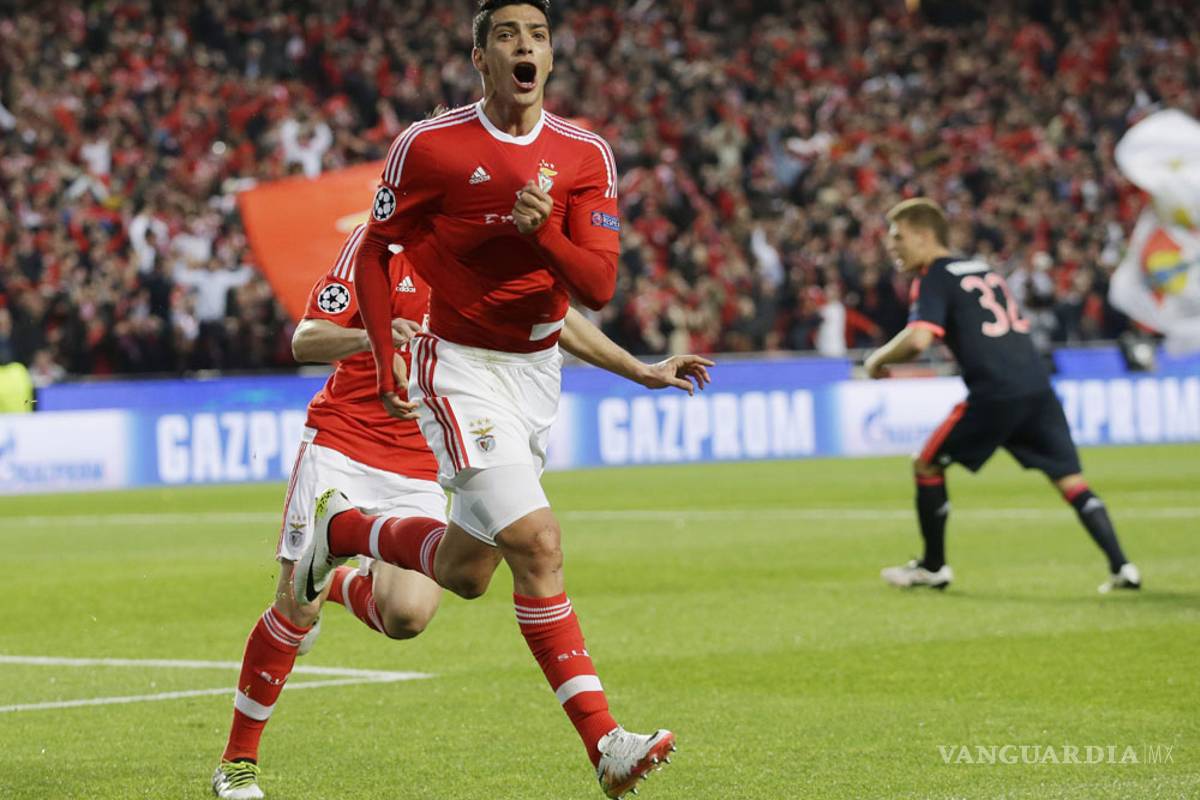 Raúl Jiménez jugaría Olímpicos y Copa América