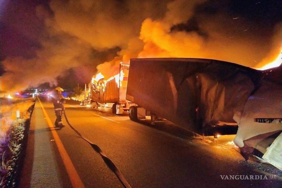 Estalla violencia en Zacatecas, queman vehículos; es reacción a detenciones, dice gobierno