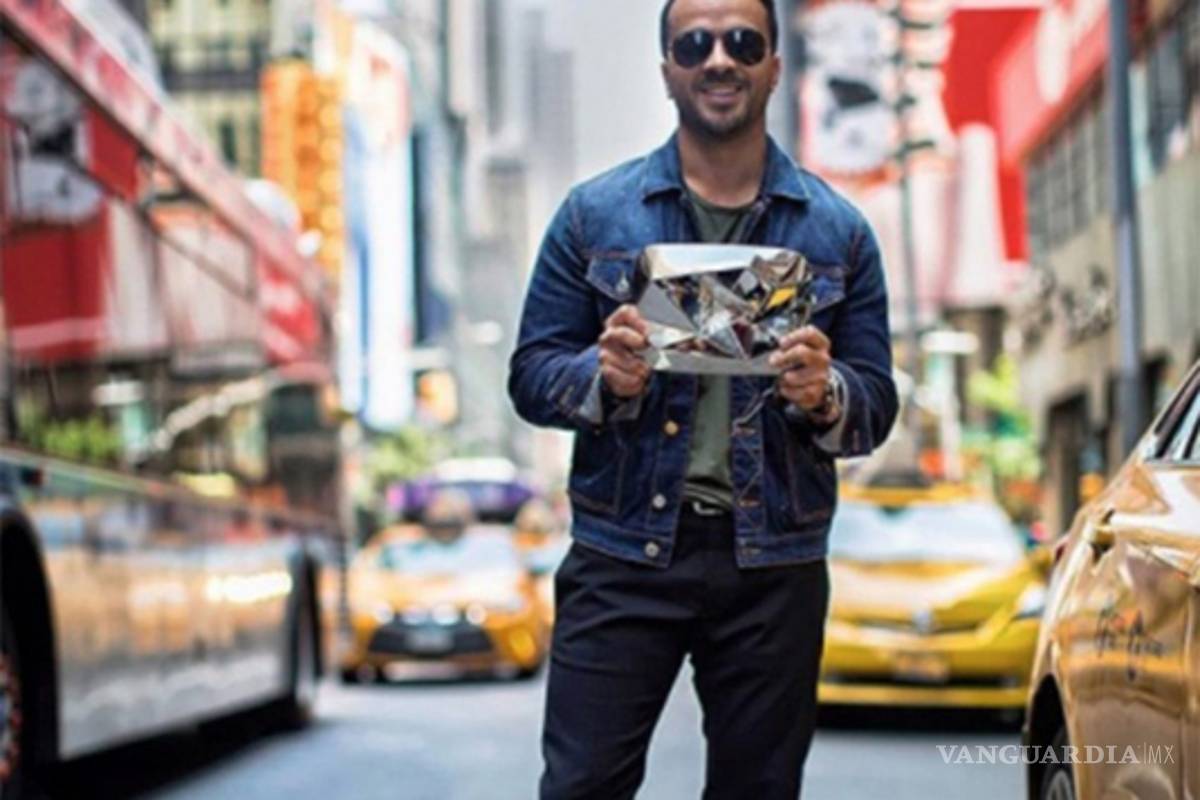 YouTube premia a Luis Fonsi por 10 millones de suscriptores