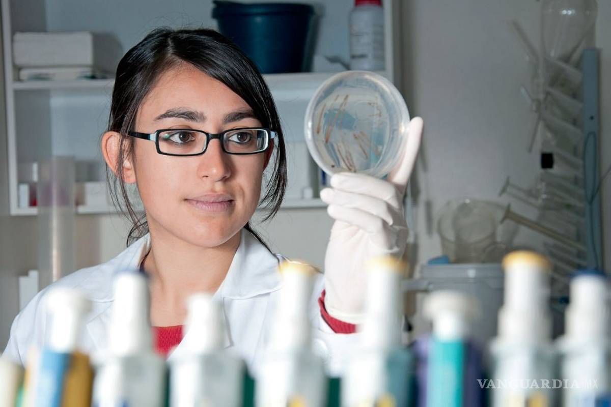 Buscan acabar con desigualdad de las mujeres en la ciencia