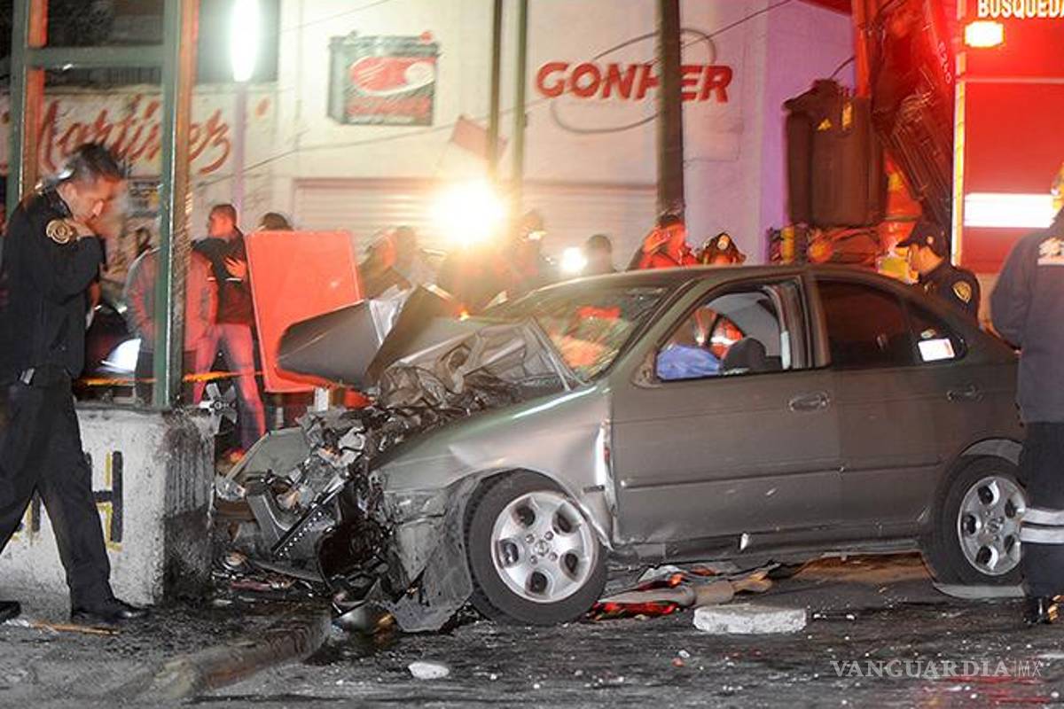 Muere pareja por realizar juegos sexuales mientras conducían