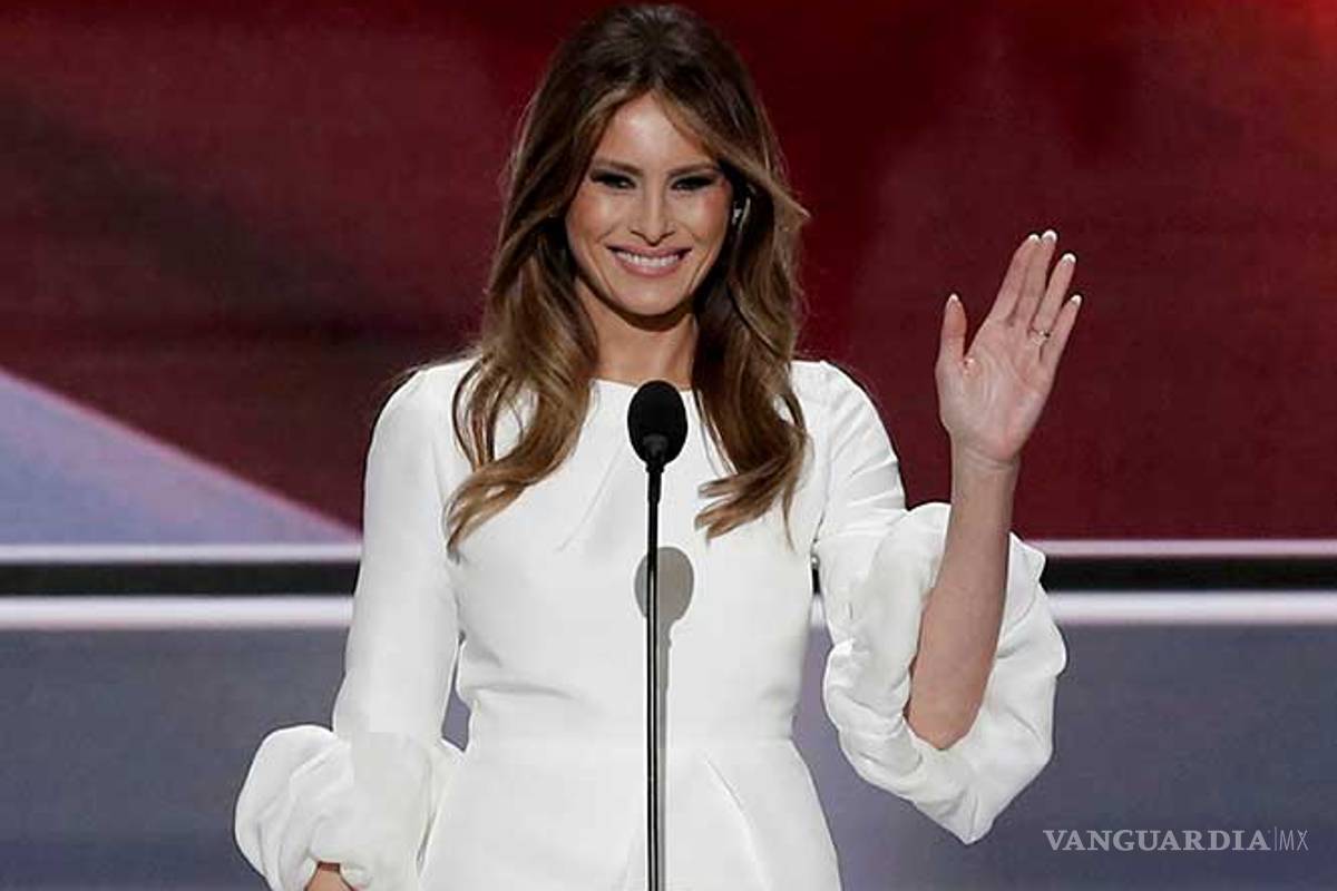 Ofrece renuncia encargada de discurso de Melania Trump