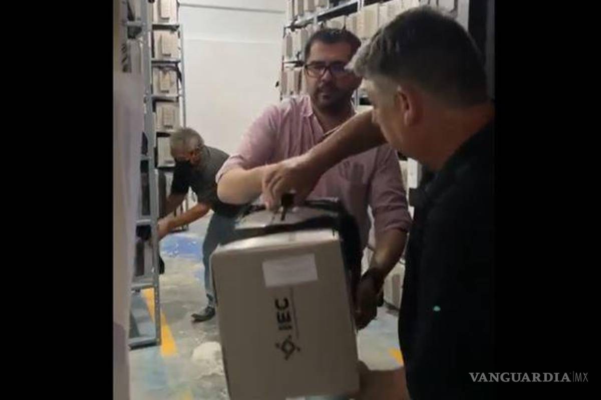 Tras incendio en instalaciones del IEC, mudan boletas electorales al Comité Distrital de Monclova