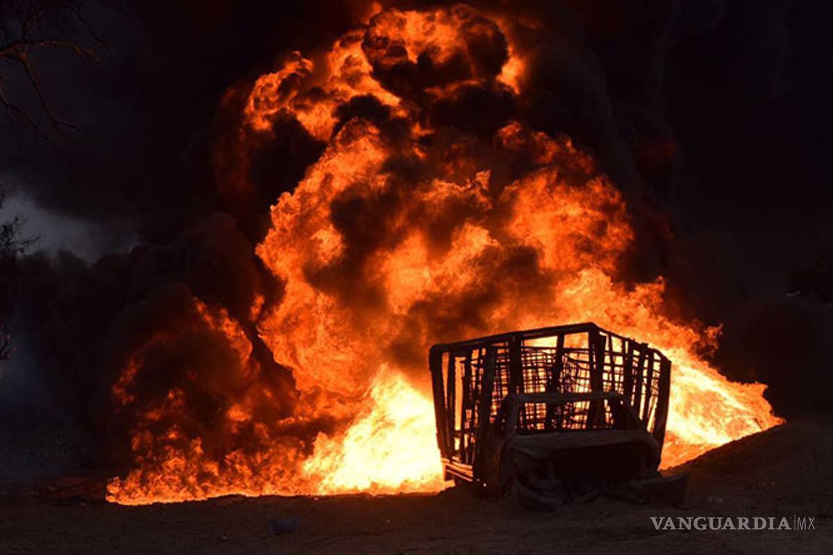 Reportan incendio en ducto por toma clandestina en Quecholac, Puebla